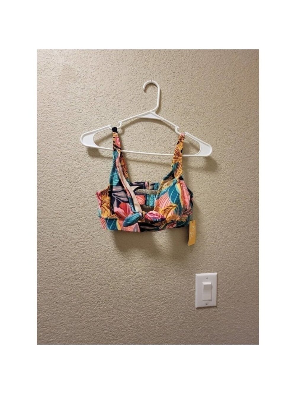 NWT Kona Sol Tropical Print Swim Top Size Small